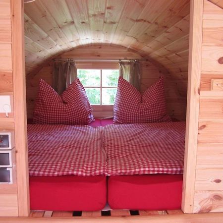 Schlaffass-Camping Gutshof Donauried ギュンツブルク エクステリア 写真