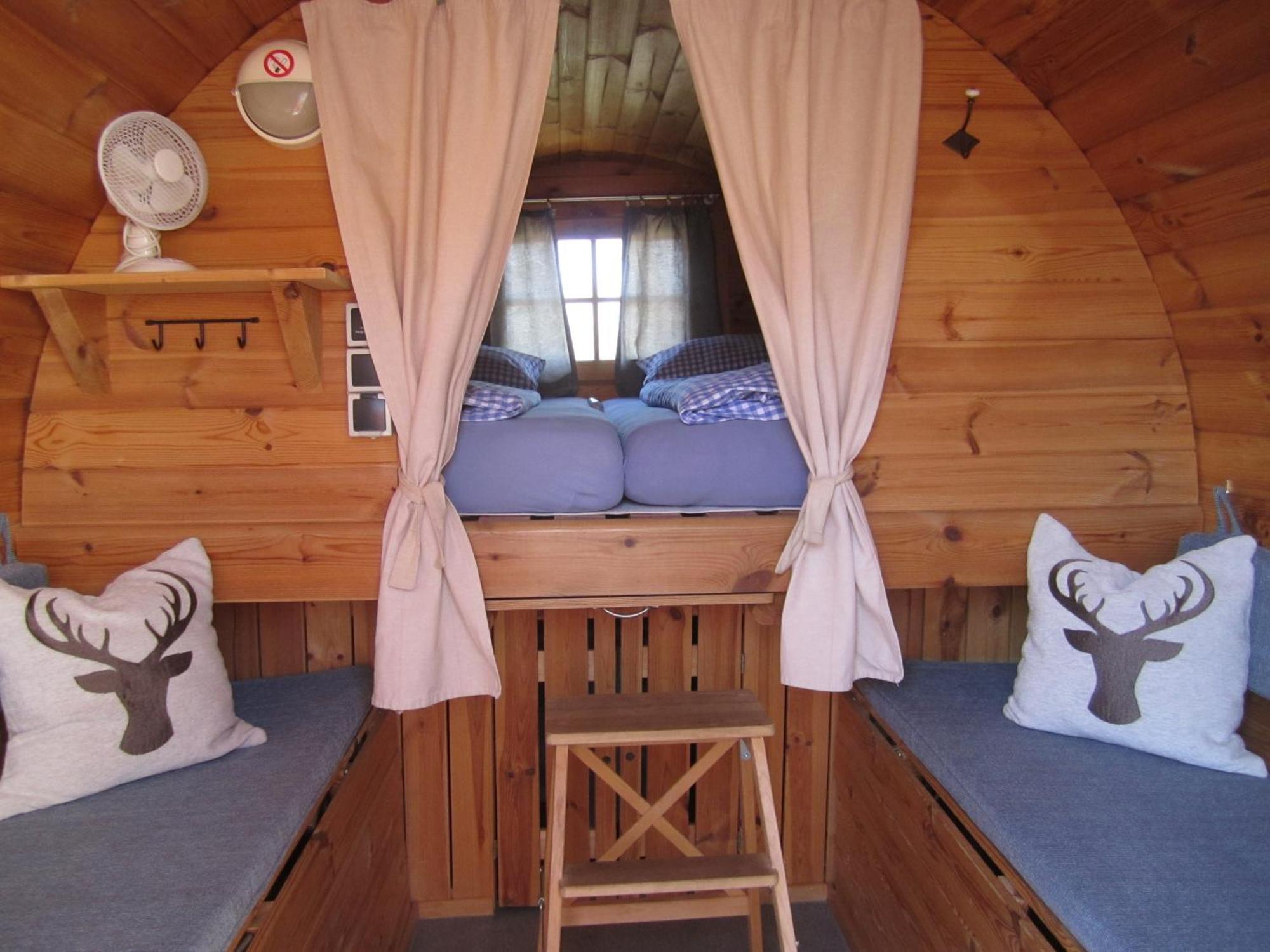 Schlaffass-Camping Gutshof Donauried ギュンツブルク エクステリア 写真